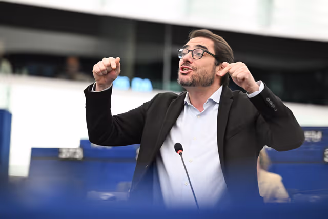 Photo 5: EP Plenary session - Roma inclusion, equality and fundamental rights: delivering on Europe’s values