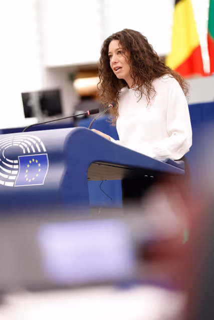 Photo 43: EP Plenary session - Women’s entrepreneurship in rural and island areas and outermost regions