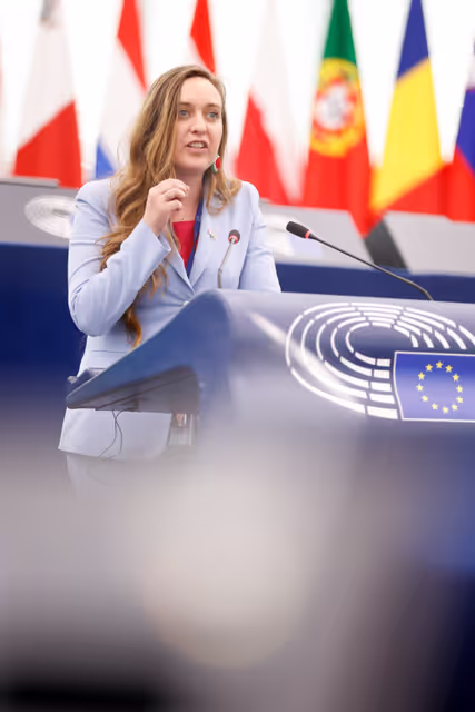 Photo 39: EP Plenary session - Women’s entrepreneurship in rural and island areas and outermost regions