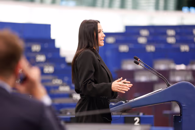 Photo 31: EP Plenary session - Women’s entrepreneurship in rural and island areas and outermost regions