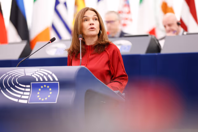 Photo 22: EP Plenary session - Women’s entrepreneurship in rural and island areas and outermost regions