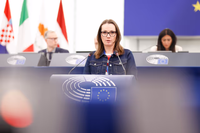 Photo 17: EP Plenary session - Women’s entrepreneurship in rural and island areas and outermost regions