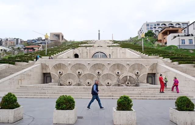 Снимка 8: General views of Yerevan (Armenia)