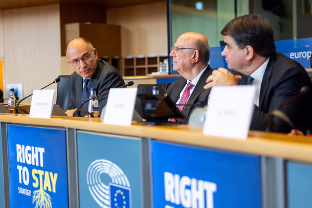 Valokuva 16: High-Level Launch Event ' Right to Stay '