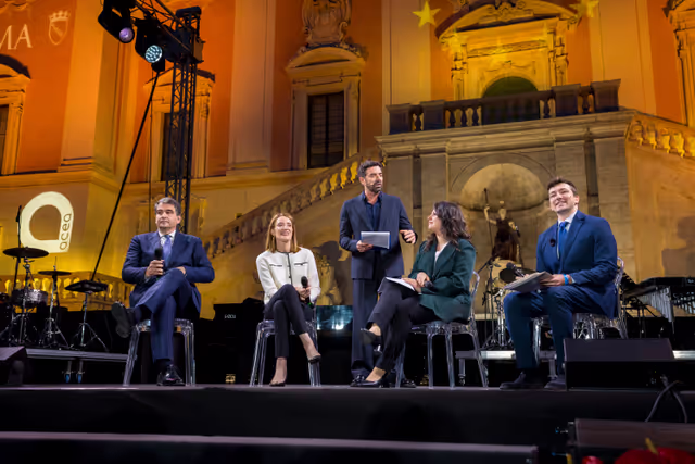 Fotografie 16: Official visit by Roberta METSOLA, EP President, to Florence and Roma (Italy) - ‘Luci d’Europa’ on the occasion of Europe Day