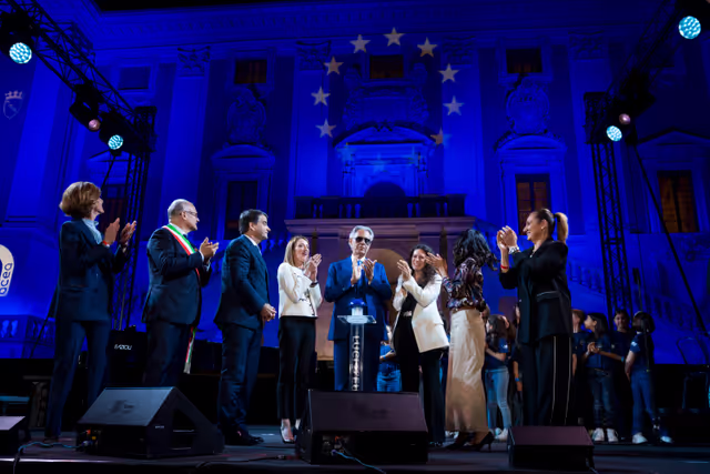Official visit by Roberta METSOLA, EP President, to Florence and Roma (Italy) - ‘Luci d’Europa’ on the occasion of Europe Day