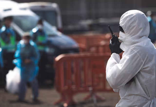 Hantavirus disease - Disinfection operation on a cruise ship by Spain's Military Emergency Unit (UME)