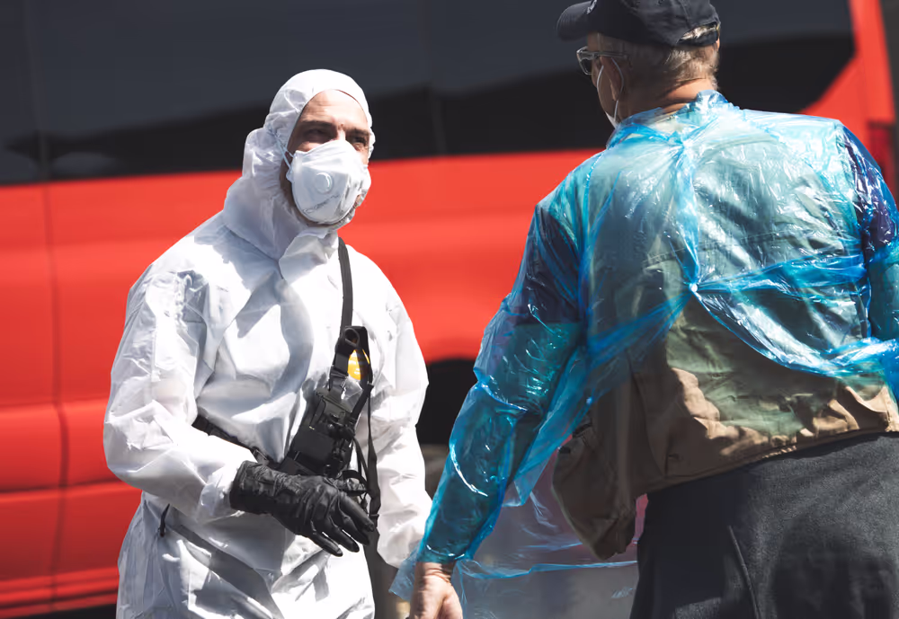 Hantavirus disease - Disinfection operation on a cruise ship by Spain's Military Emergency Unit (UME)