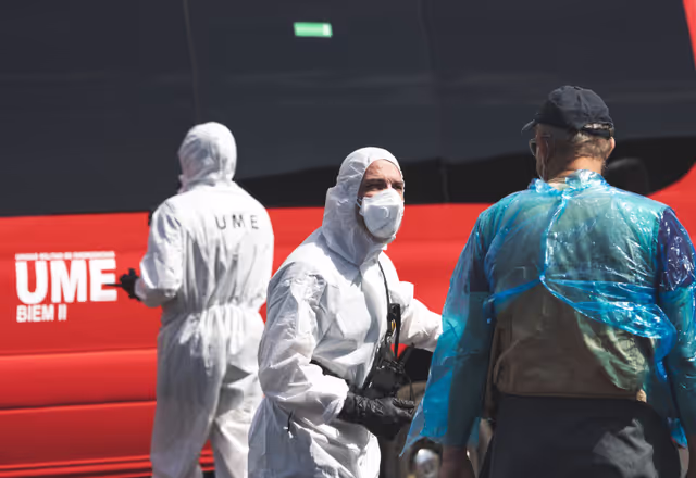 Hantavirus disease - Disinfection operation on a cruise ship by Spain's Military Emergency Unit (UME)