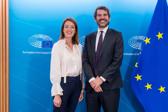 Roberta METSOLA, EP President meets with Ernest URTASUN, Minister of Culture of Spain
