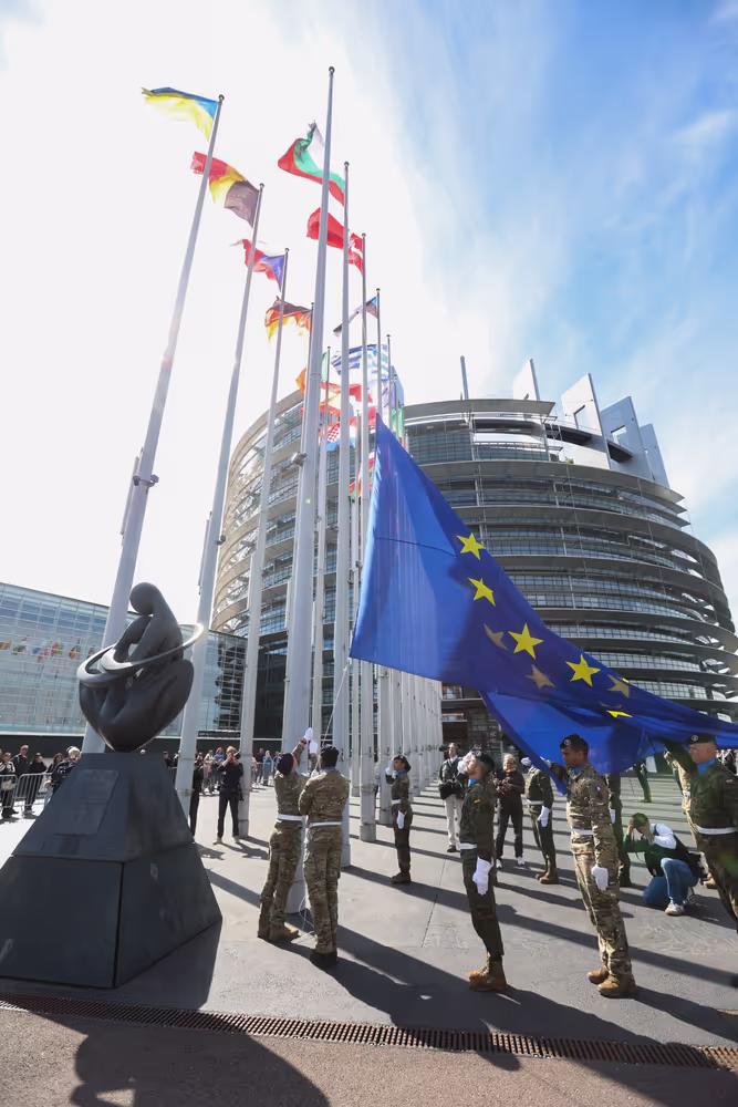 Open Day 2026 in Strasbourg- Official opening ceremony, marked by the lifting of European colors by the Eurocorps
