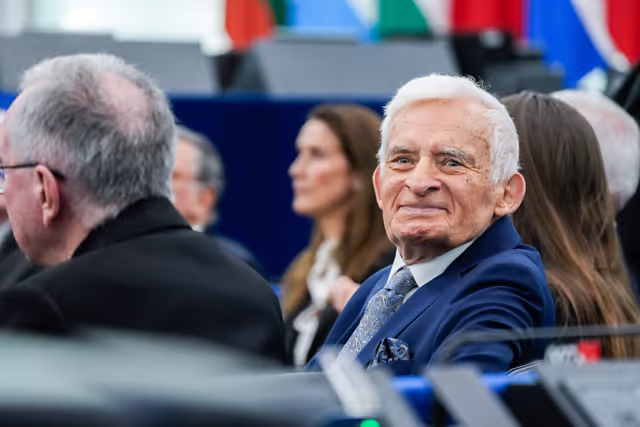 Photo 6: EP Plenary Session - European Order of Merit – Conferral ceremony