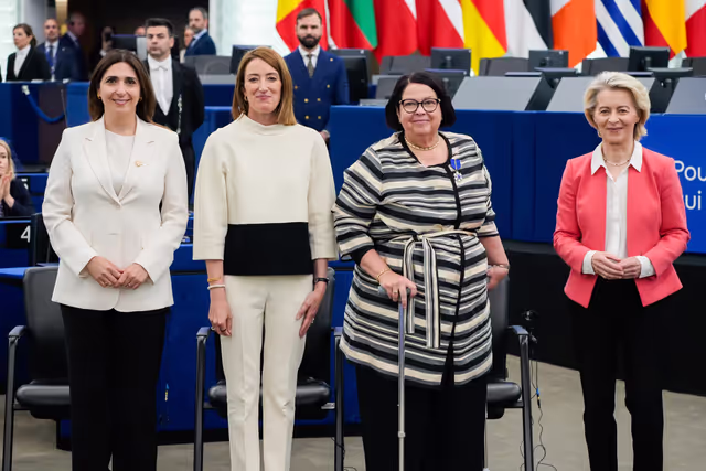 Photo 9: EP Plenary Session - European Order of Merit – Conferral ceremony