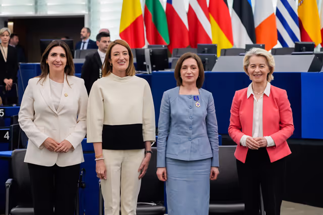 Photo 42: EP Plenary Session - European Order of Merit – Conferral ceremony
