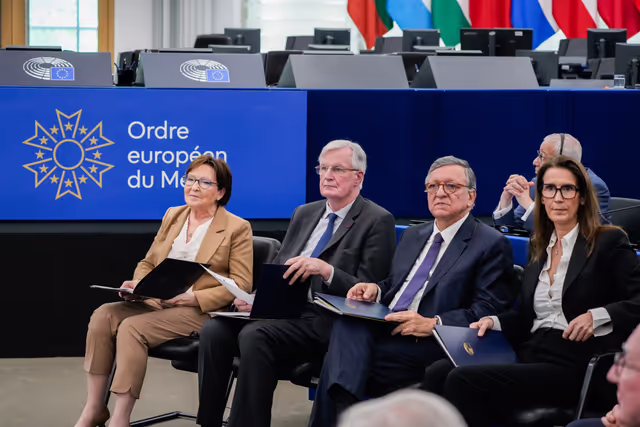 Photo 17: EP Plenary Session - European Order of Merit – Conferral ceremony
