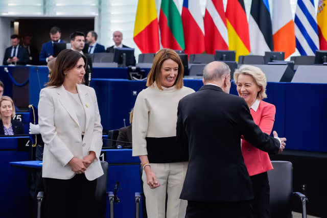 Photo 9: EP Plenary Session - European Order of Merit – Conferral ceremony