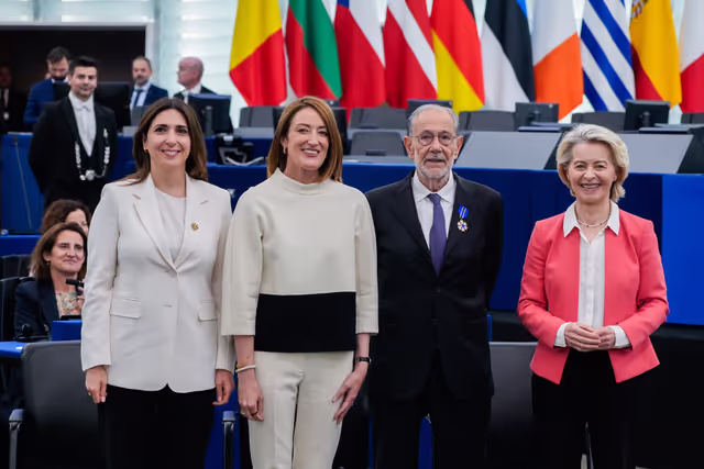 Photo 10: EP Plenary Session - European Order of Merit – Conferral ceremony