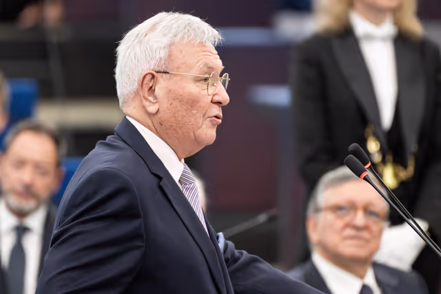 Photo 29: EP Plenary Session - European Order of Merit – Conferral ceremony