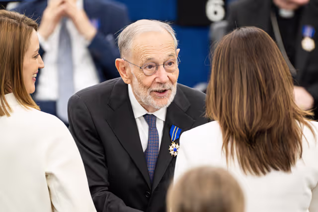 Photo 11: EP Plenary Session - European Order of Merit – Conferral ceremony