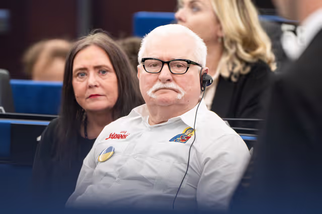 Photo 21: EP Plenary Session - European Order of Merit – Conferral ceremony