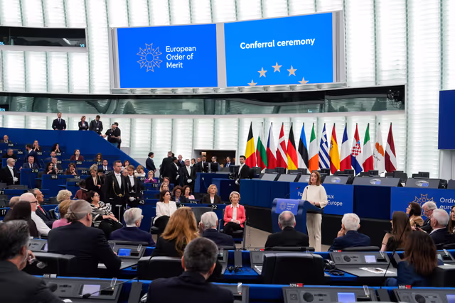 Photo 8: EP Plenary Session - European Order of Merit – Conferral ceremony