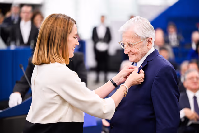 Photo 39: EP Plenary Session - European Order of Merit – Conferral ceremony