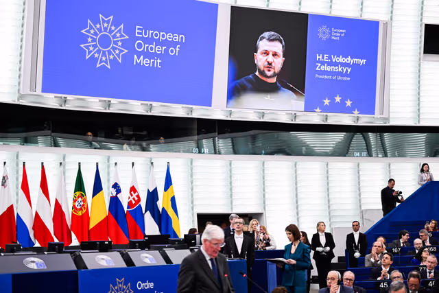 Photo 25: EP Plenary Session - European Order of Merit – Conferral ceremony