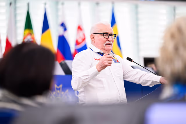 Photo 48: EP Plenary Session - European Order of Merit – Conferral ceremony