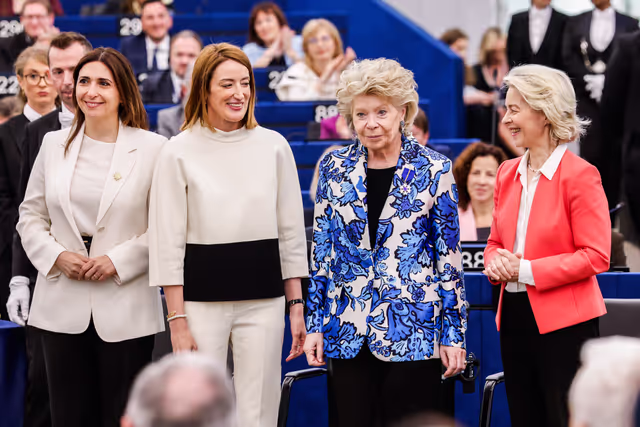 Photo 37: EP Plenary Session - European Order of Merit – Conferral ceremony