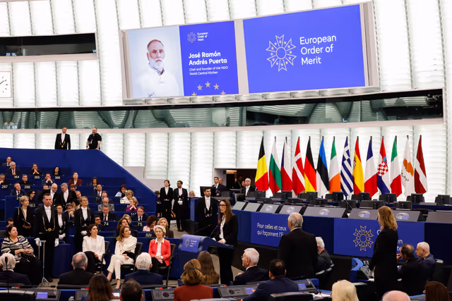 Photo 15: EP Plenary Session - European Order of Merit – Conferral ceremony