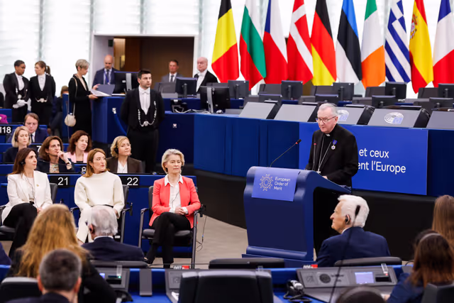 Photo 7: EP Plenary Session - European Order of Merit – Conferral ceremony