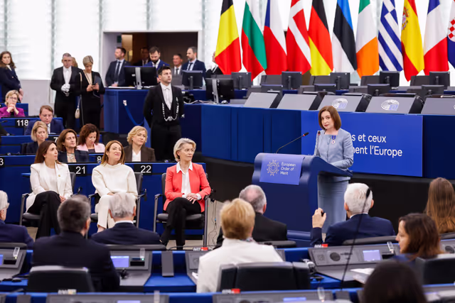 Photo 33: EP Plenary Session - European Order of Merit – Conferral ceremony