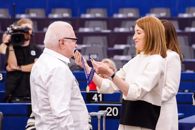 Photo 13: EP Plenary Session - European Order of Merit – Conferral ceremony