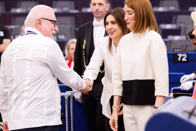 Photo 14: EP Plenary Session - European Order of Merit – Conferral ceremony