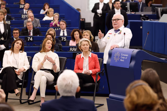 Photo 1: EP Plenary Session - European Order of Merit – Conferral ceremony