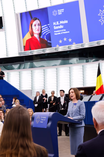 Photo 34: EP Plenary Session - European Order of Merit – Conferral ceremony