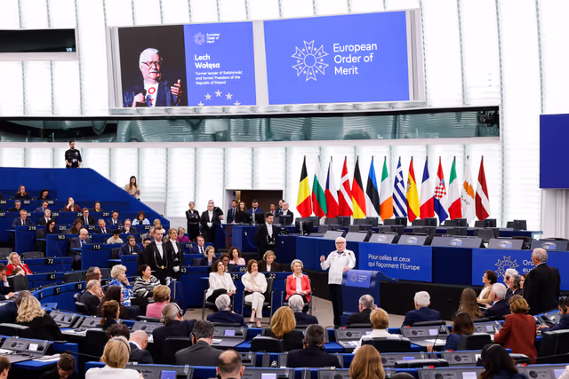 Photo 46: EP Plenary Session - European Order of Merit – Conferral ceremony