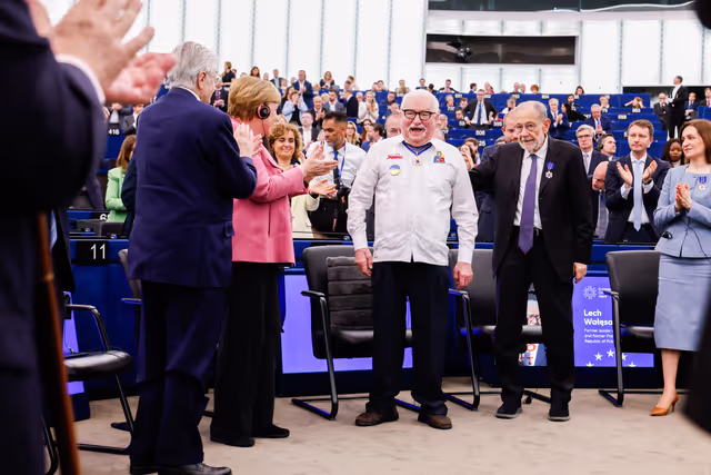 Photo 44: EP Plenary Session - European Order of Merit – Conferral ceremony