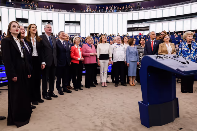 Photo 16: EP Plenary Session - European Order of Merit – Conferral ceremony