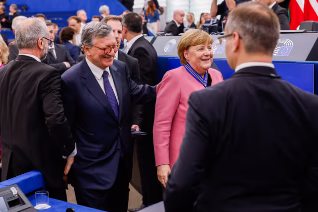 Photo 12: EP Plenary Session - European Order of Merit – Conferral ceremony