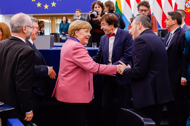 Photo 13: EP Plenary Session - European Order of Merit – Conferral ceremony