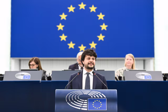 EP Plenary Session - Opportunities and challenges presented by a comprehensive artificial intelligence strategy for EU trade
