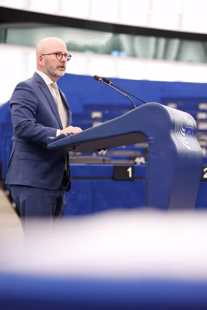 Zdjęcie 47: EP Plenary Session - Recruitment of children by organised crime
