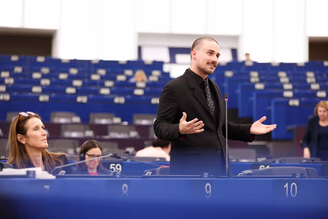 Zdjęcie 33: EP Plenary Session - Recruitment of children by organised crime