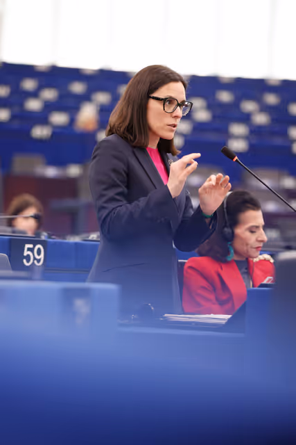 Zdjęcie 30: EP Plenary Session - Recruitment of children by organised crime