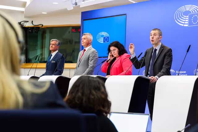 Fotografi 17: Press conference on Migration pact