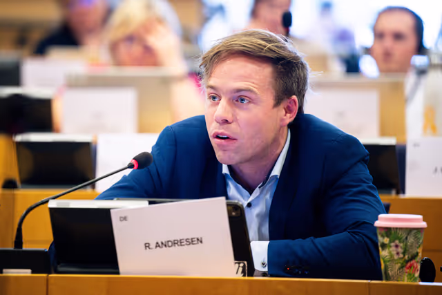 Fotografi 4: BUDG - Presentation of the Draft Budget 2027 by Piotr Serafin, Commissioner for Budget, Anti-Fraud and Public Administration
