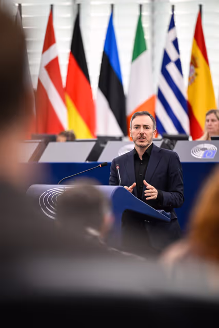 EP Plenary session -  Achieving digital sovereignty and resilience for Europe, in light of recent developments affecting access to advanced AI technologies