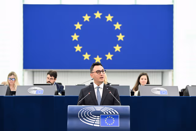 EP Plenary Session - Protecting children’s safety and mental health from the risks posed by social media – our duty to act now