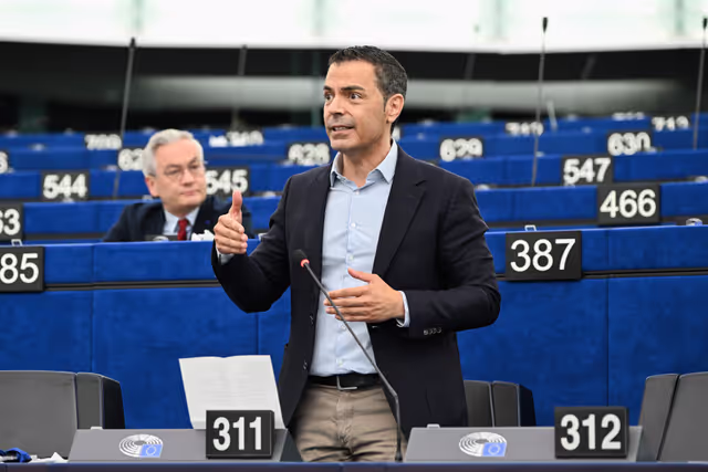 EP Plenary Session - Protecting children’s safety and mental health from the risks posed by social media – our duty to act now